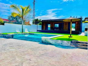 Bonito chalet en Chiclana de la frontera gris